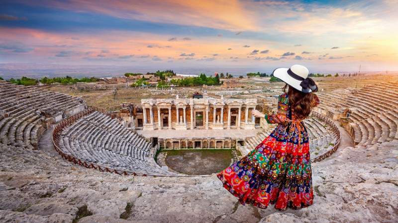 Koronavirüs Sonrası Turizm Patlaması: 2024’te 1,47 Milyar Kişi Yurtdışına Çıktı, Fransa Zirvede
