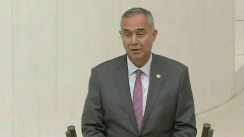 CHP Antalya Milletvekili Sururi Çorabatır: “Turizm Sektörü Ağır Yük Altında”